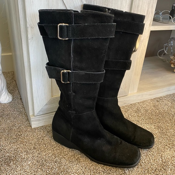 Etienne Aigner Tall Signature Suede Buckle Wedge Boots Size 10 Leather - Picture 1 of 14